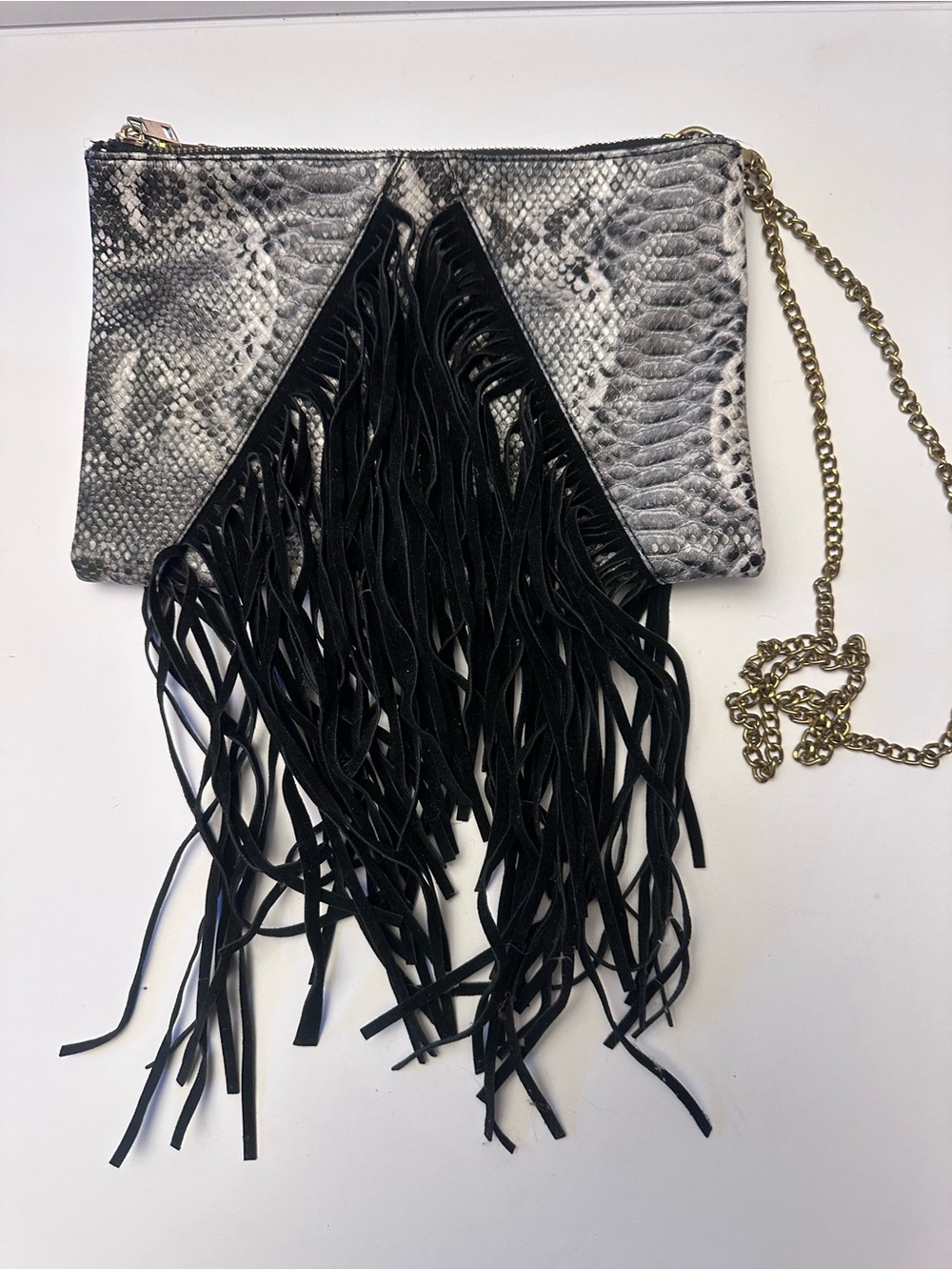 🐍 SNAKESKIN FRINGE CROSSBODY • DOUBLE ZIP • GOLD CHAIN • BOHO GLAM 🖤
